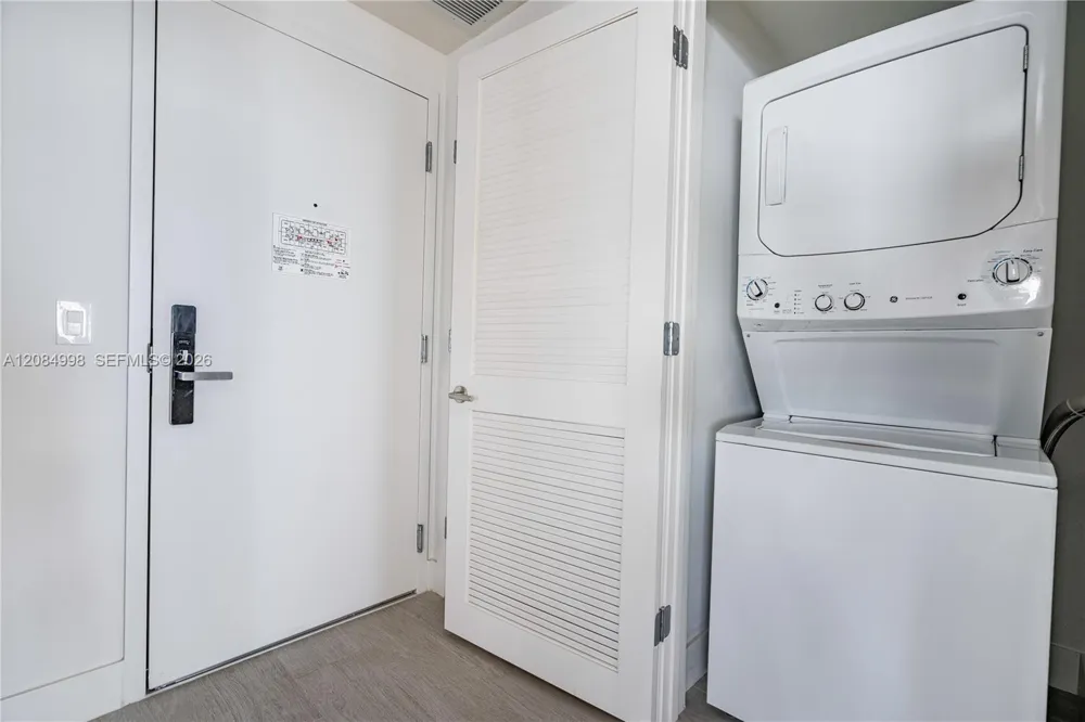 4010 S Ocean Dr #R1609 Hollywood, FL 33019