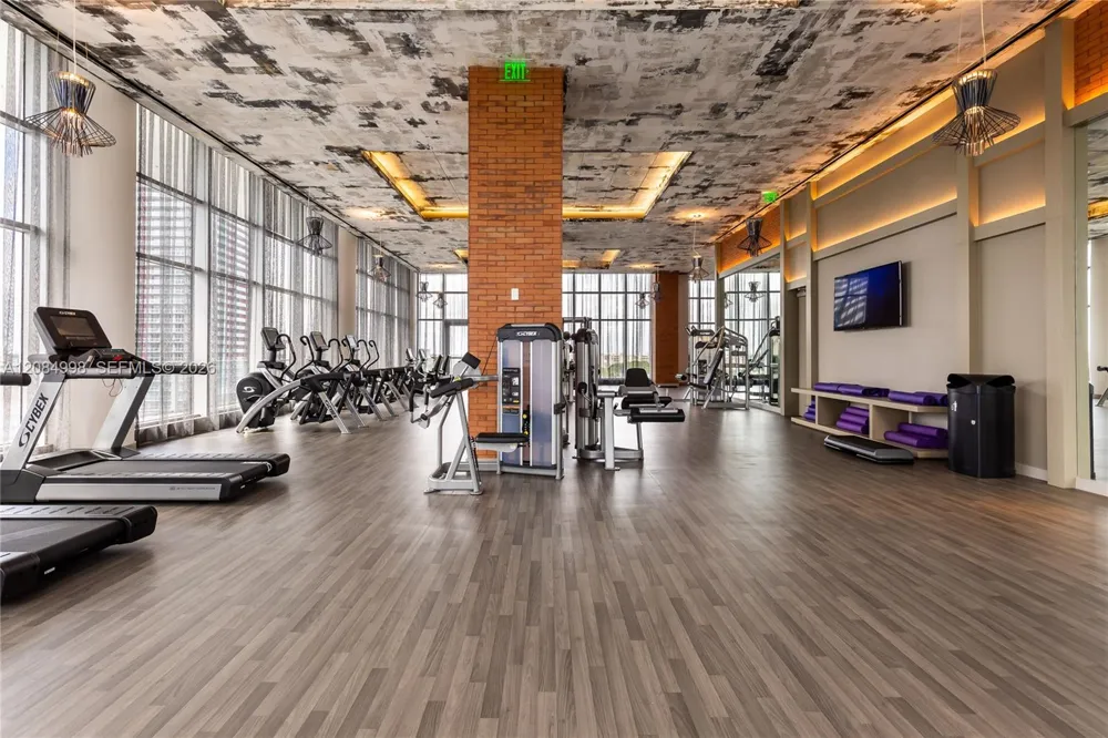 4010 S Ocean Dr #R1609 Hollywood, FL 33019