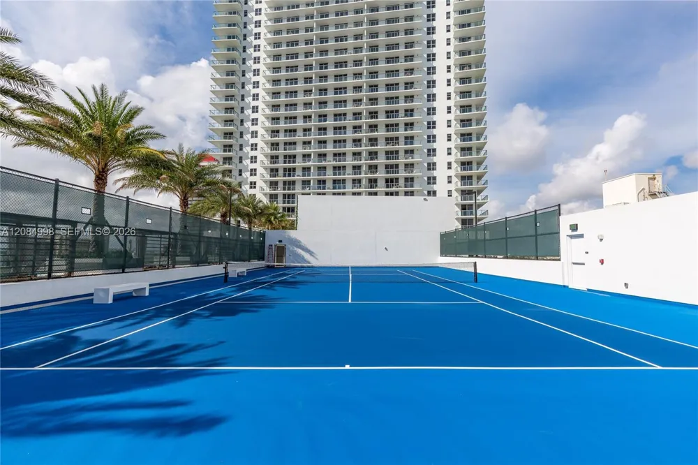 4010 S Ocean Dr #R1609 Hollywood, FL 33019