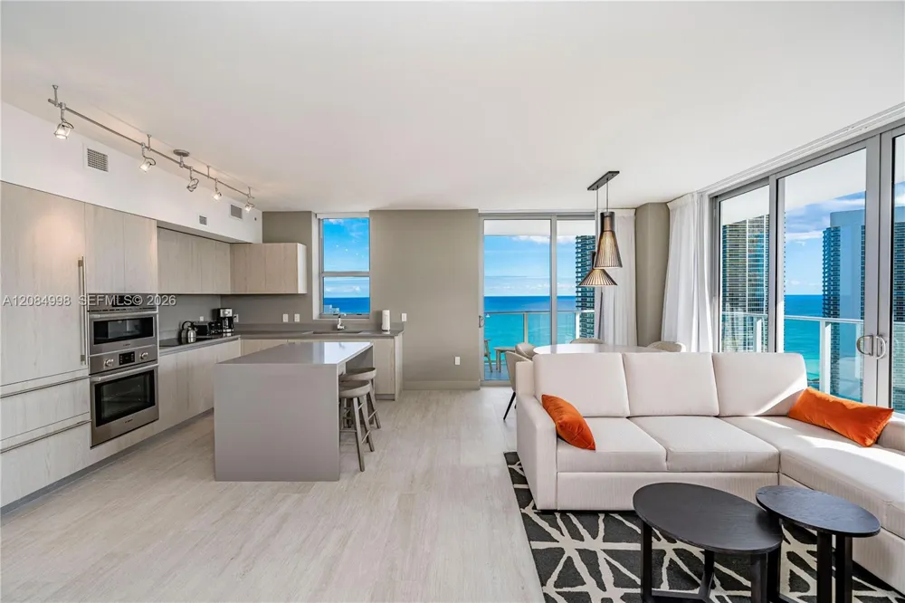 4010 S Ocean Dr #R1609 Hollywood, FL 33019