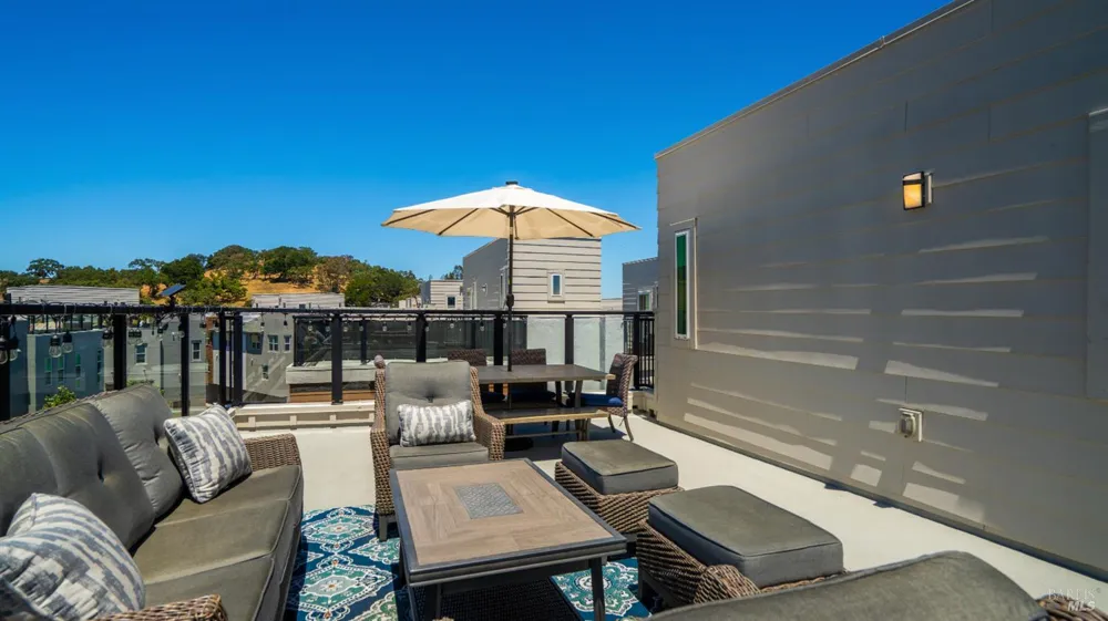 446 Verandah Avenue Novato, CA 94945