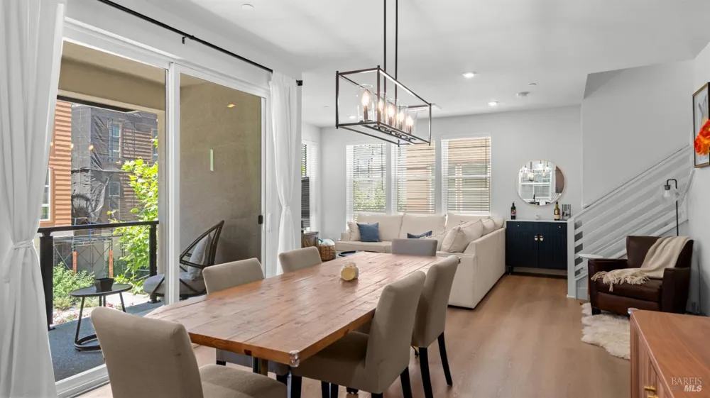 446 Verandah Avenue Novato, CA 94945