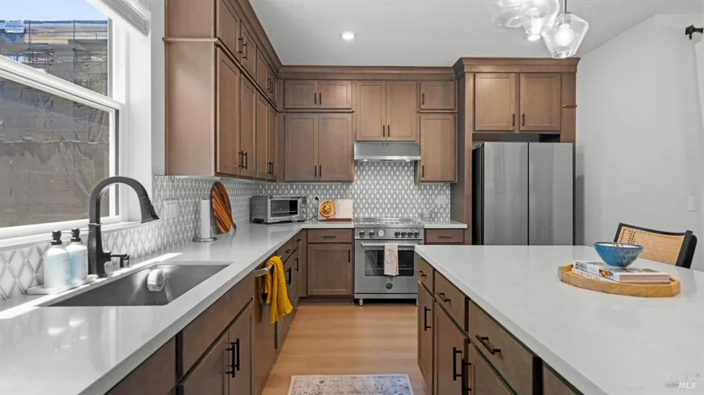 446 Verandah Avenue Novato, CA 94945
