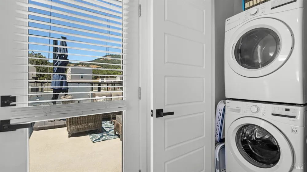 446 Verandah Avenue Novato, CA 94945