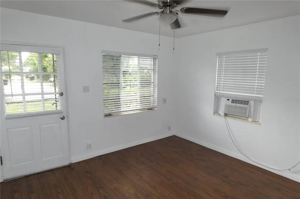 2567 15TH AVENUE #2 St Petersburg, FL 33713