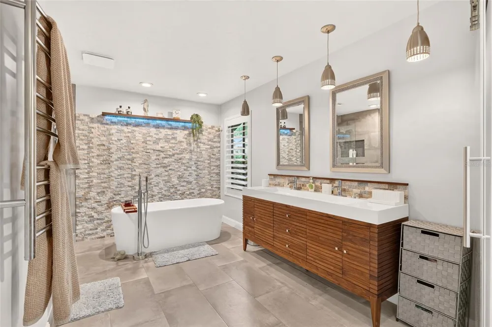 2445 NW 15TH PLACE Gainesville, FL 32605
