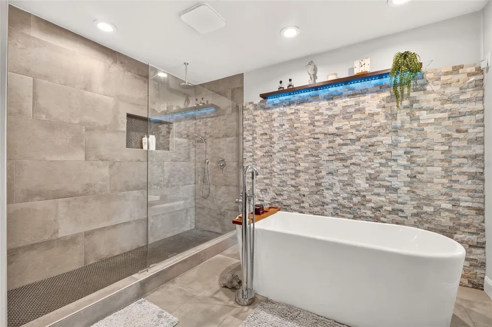 2445 NW 15TH PLACE Gainesville, FL 32605