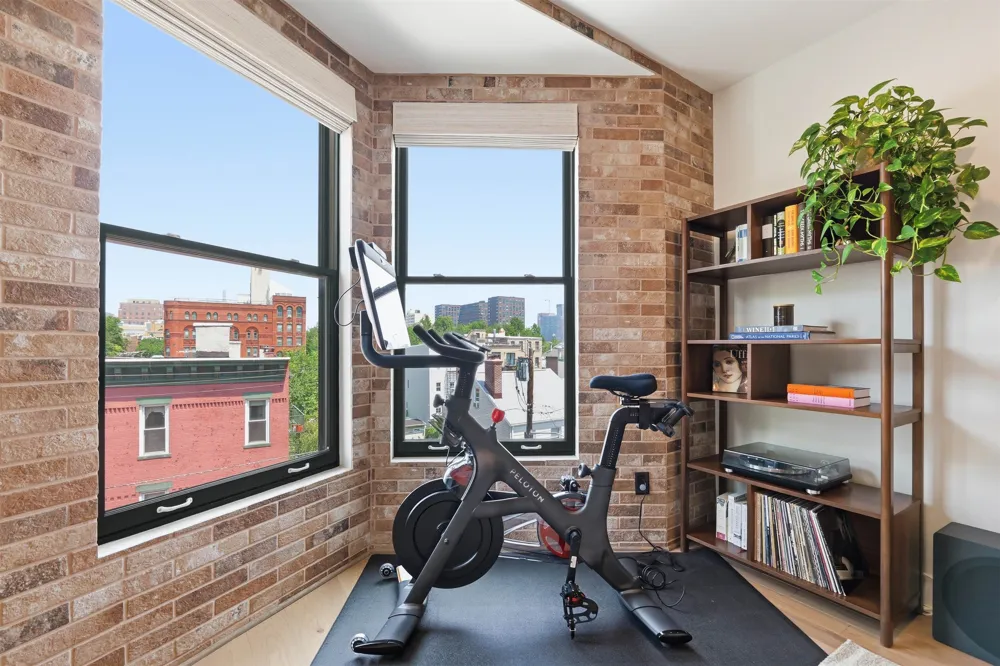 227 4TH ST Jersey City, NJ 07302
