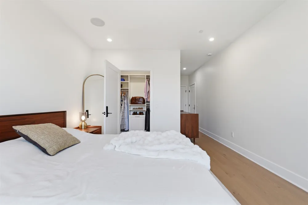 227 4TH ST Jersey City, NJ 07302