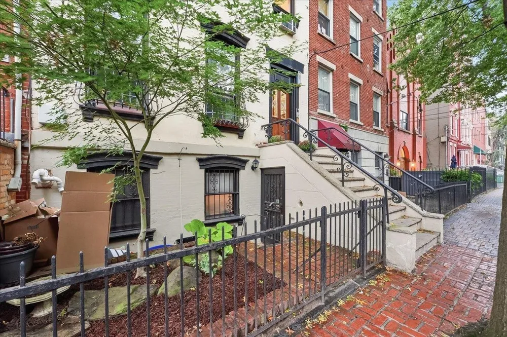 137 GARDEN ST Hoboken, NJ 07030