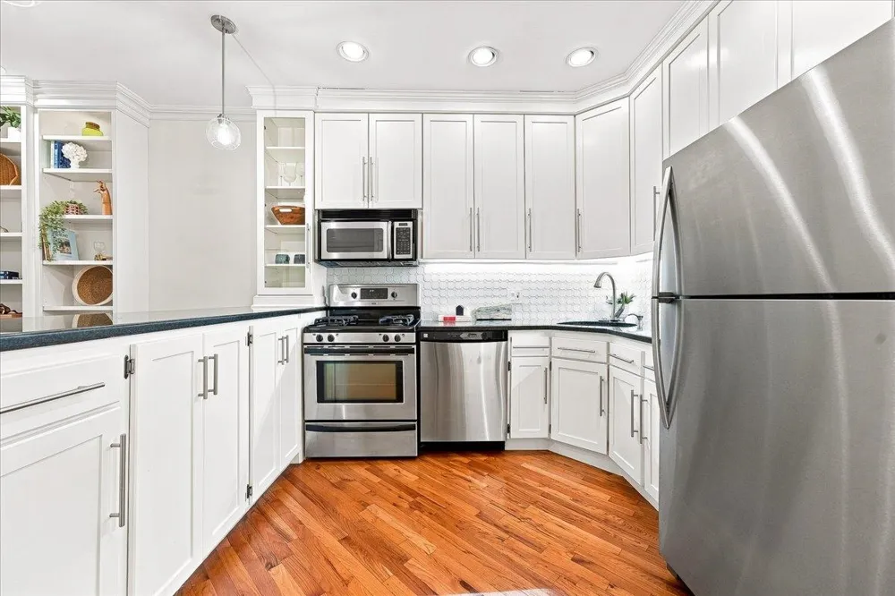 137 GARDEN ST Hoboken, NJ 07030