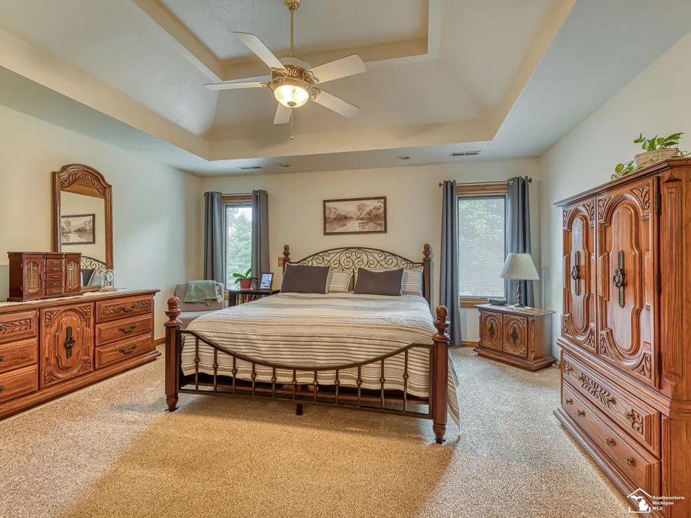 2886 E Country Lane Frenchtown Township, MI 48162