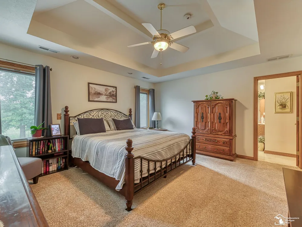 2886 E Country Lane Frenchtown Township, MI 48162