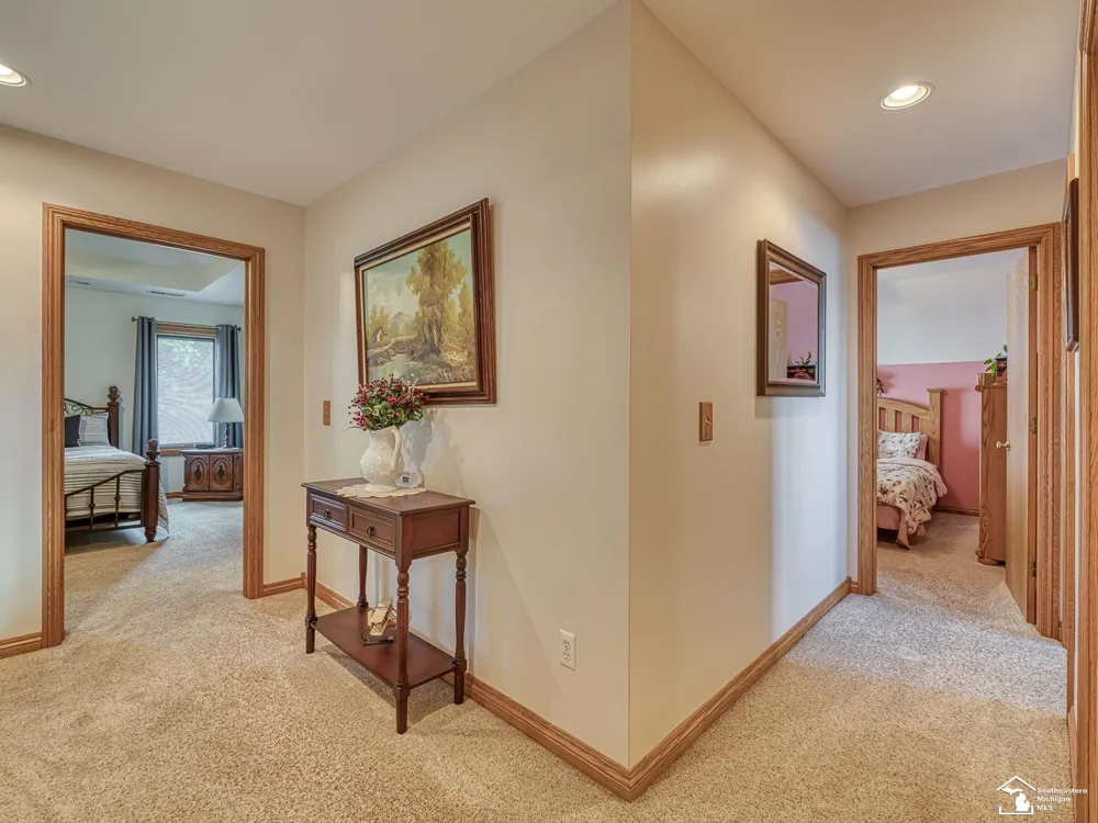 2886 E Country Lane Frenchtown Township, MI 48162