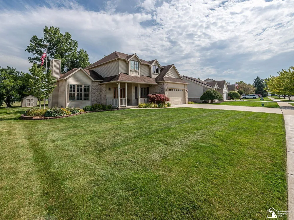2886 E Country Lane Frenchtown Township, MI 48162