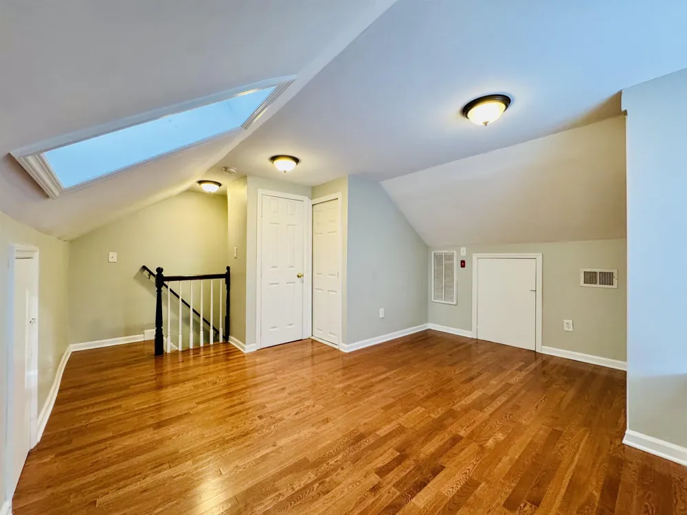 13 WEST 51ST ST Bayonne, NJ 07002