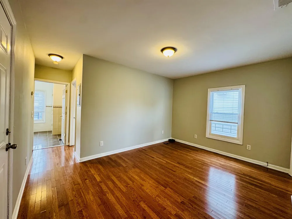 13 WEST 51ST ST Bayonne, NJ 07002