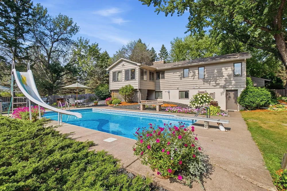 13608 Homestead Avenue Hugo, MN 55038