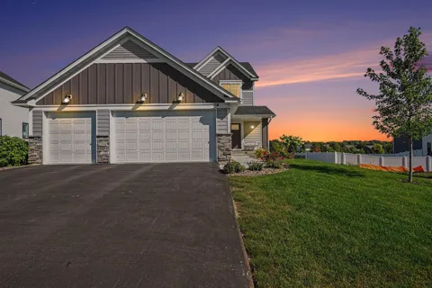 17945 Hidden Creek Trail