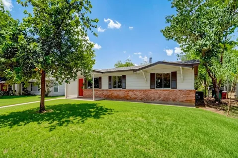 4908 Gladeview Drive