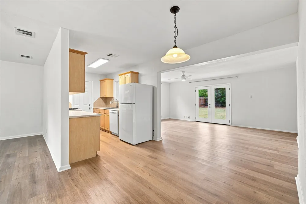 4908 Gladeview Drive Austin, TX 78745