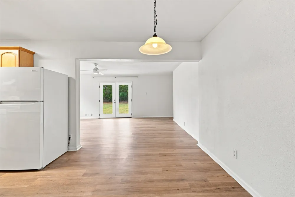 4908 Gladeview Drive Austin, TX 78745