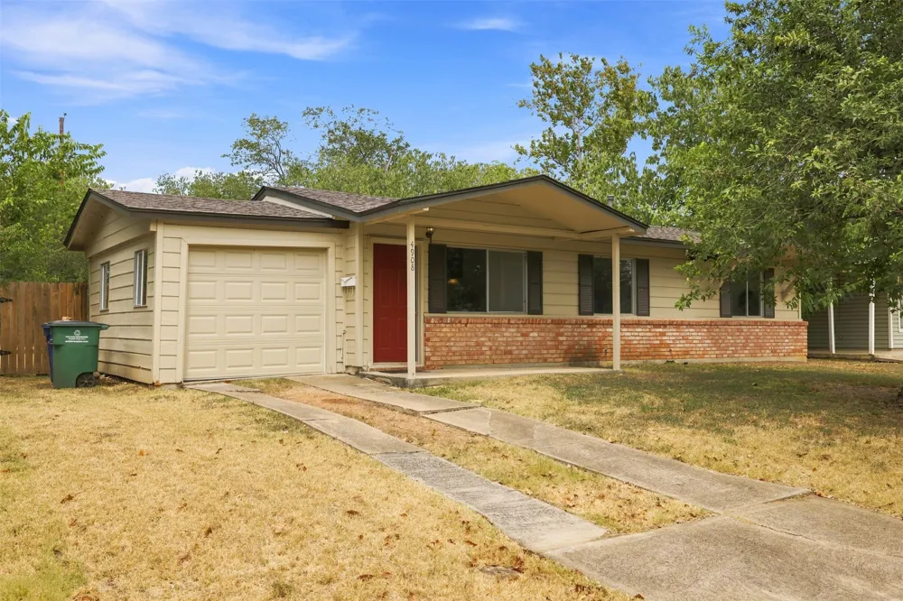 4908 Gladeview Drive Austin, TX 78745