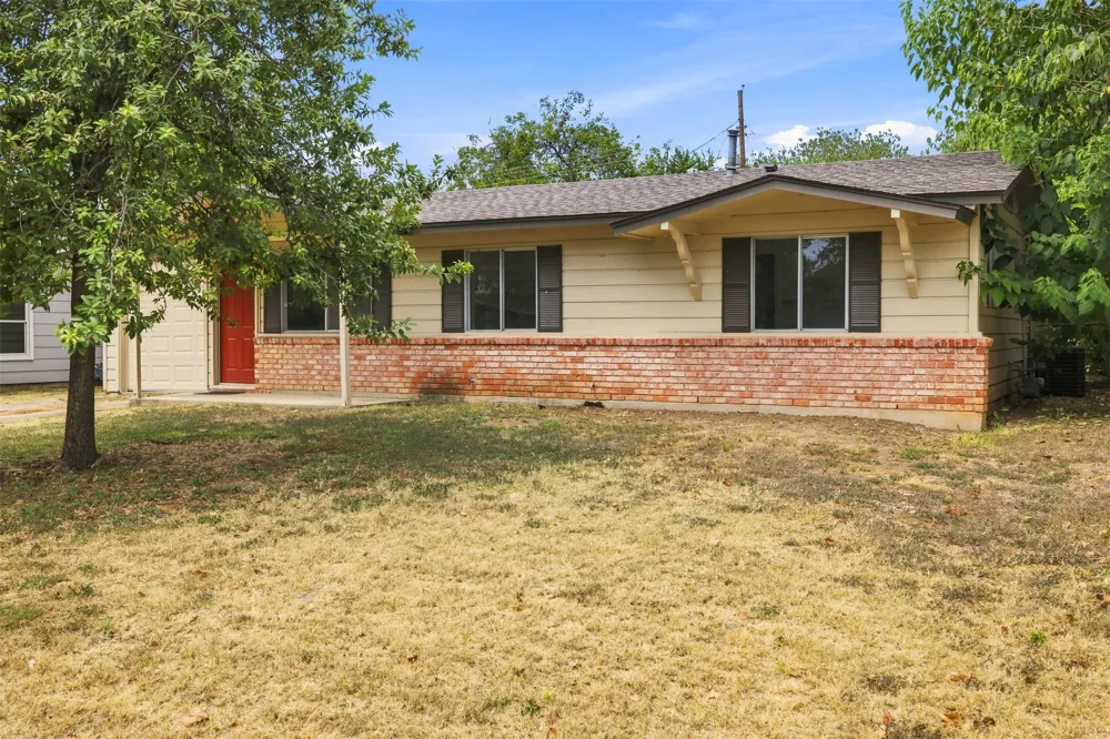4908 Gladeview Drive Austin, TX 78745