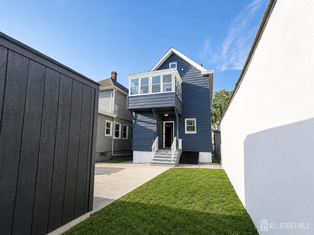 441 Compton Avenue Perth Amboy, NJ 08861