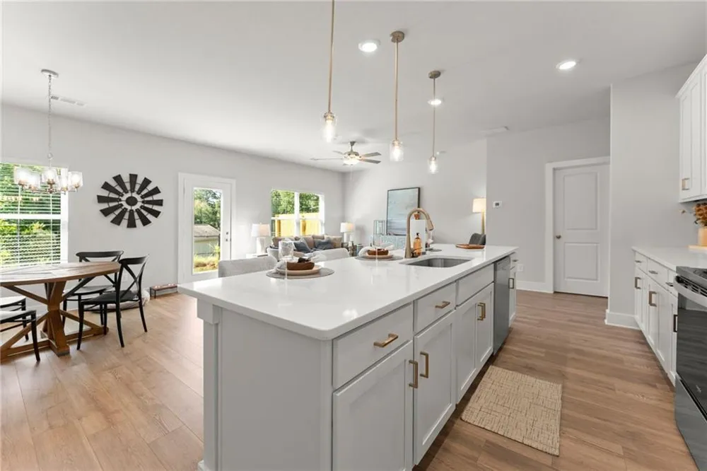 99 Maple Trail Dawsonville, GA 30534