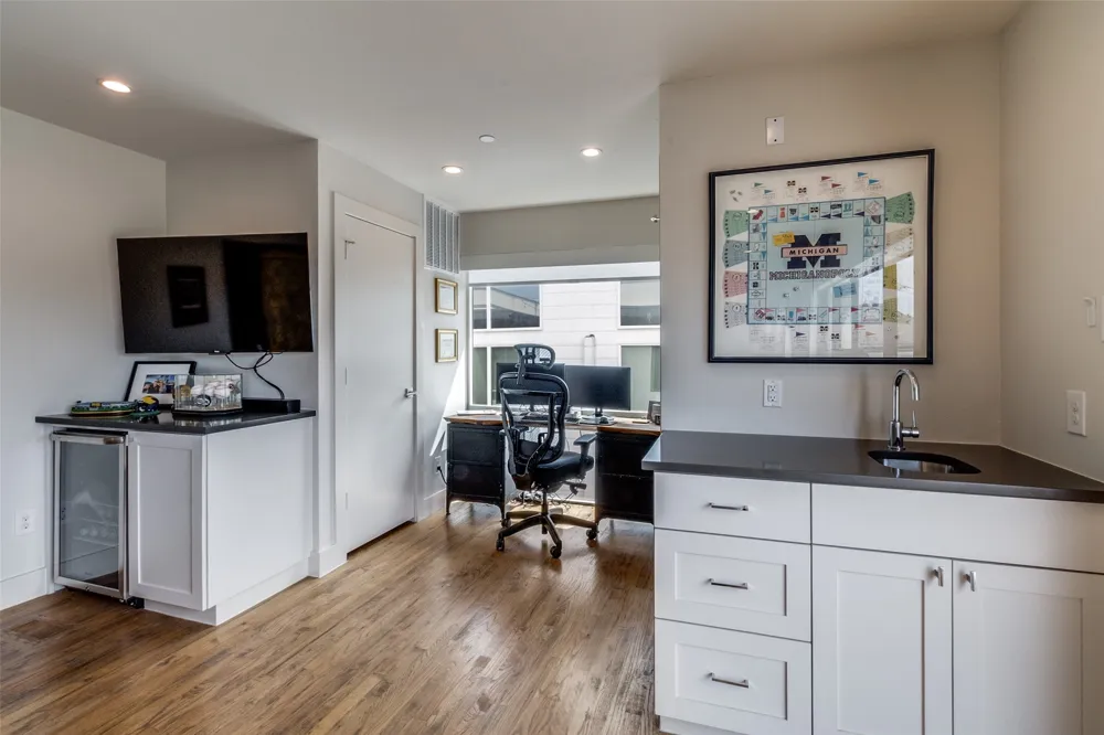 5907 Lindell Avenue #A Dallas, TX 75206
