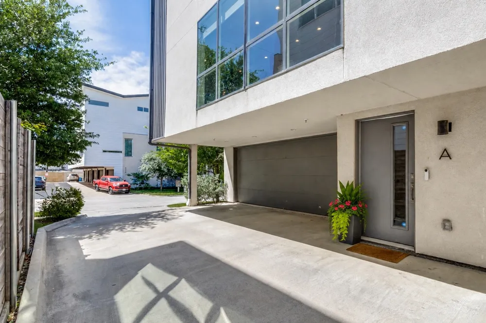 5907 Lindell Avenue #A Dallas, TX 75206