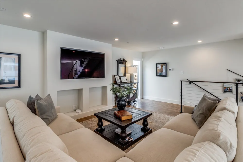5907 Lindell Avenue #A Dallas, TX 75206