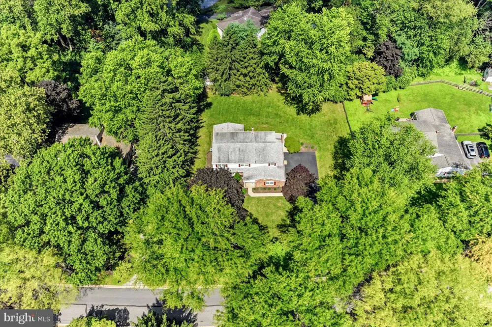 1434 COOPER CIR West Chester, PA 19380