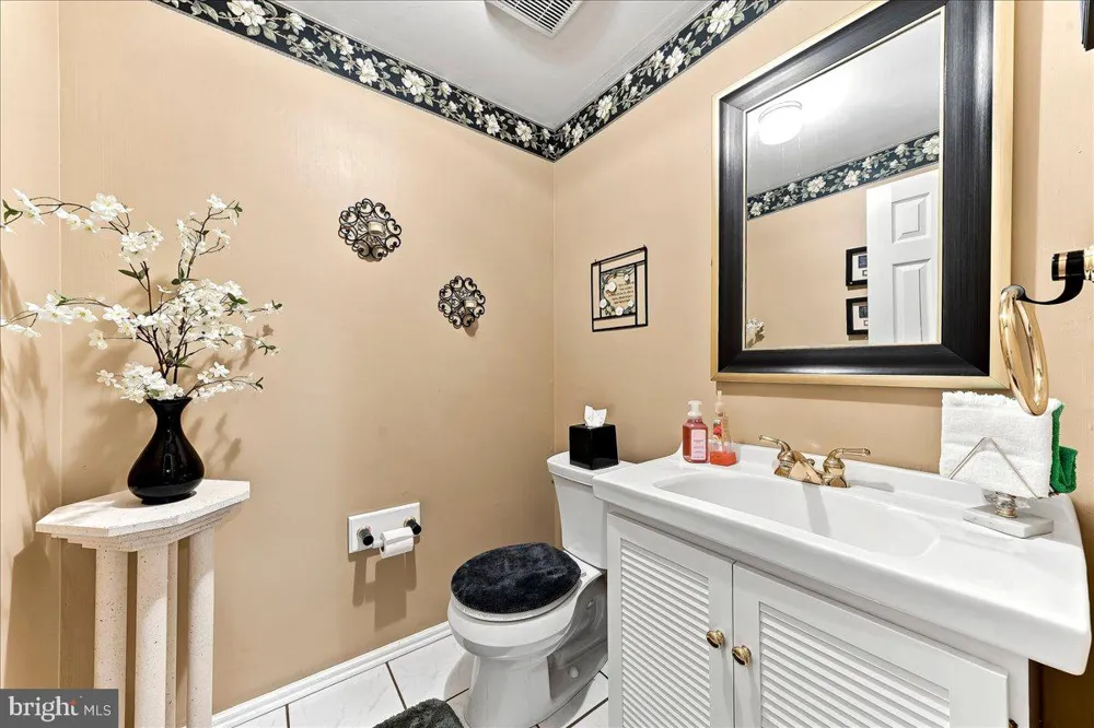 1434 COOPER CIR West Chester, PA 19380