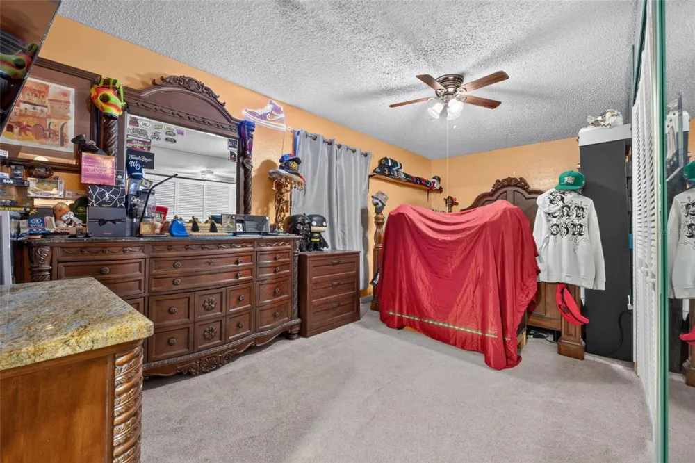 1302 E SLIGH AVENUE Tampa, FL 33604