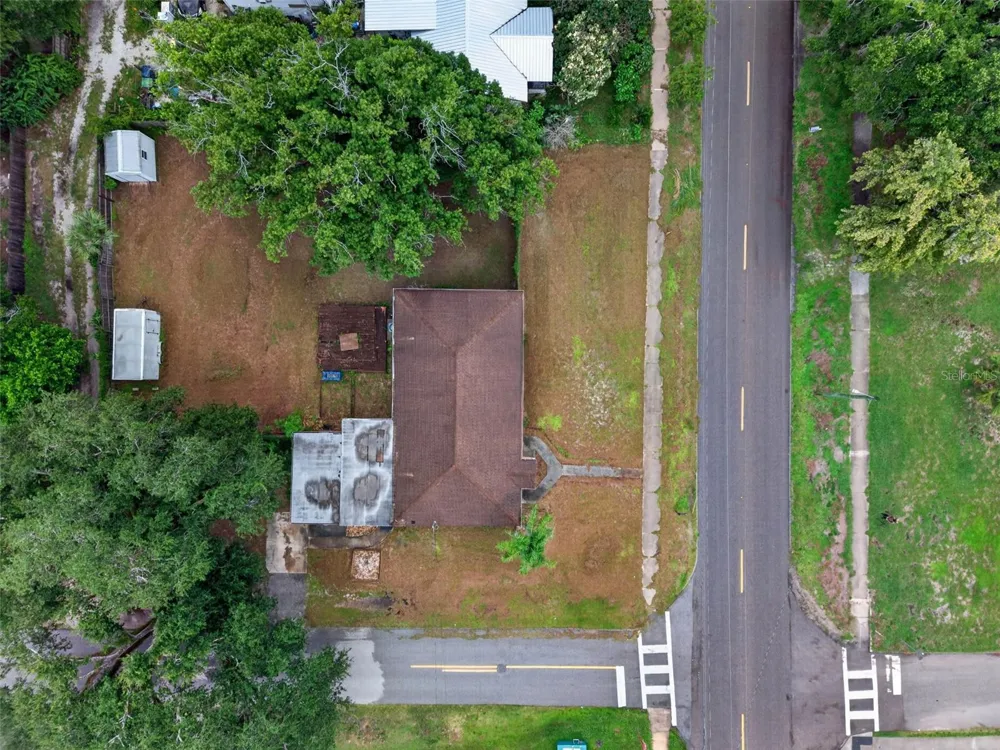 1302 E SLIGH AVENUE Tampa, FL 33604