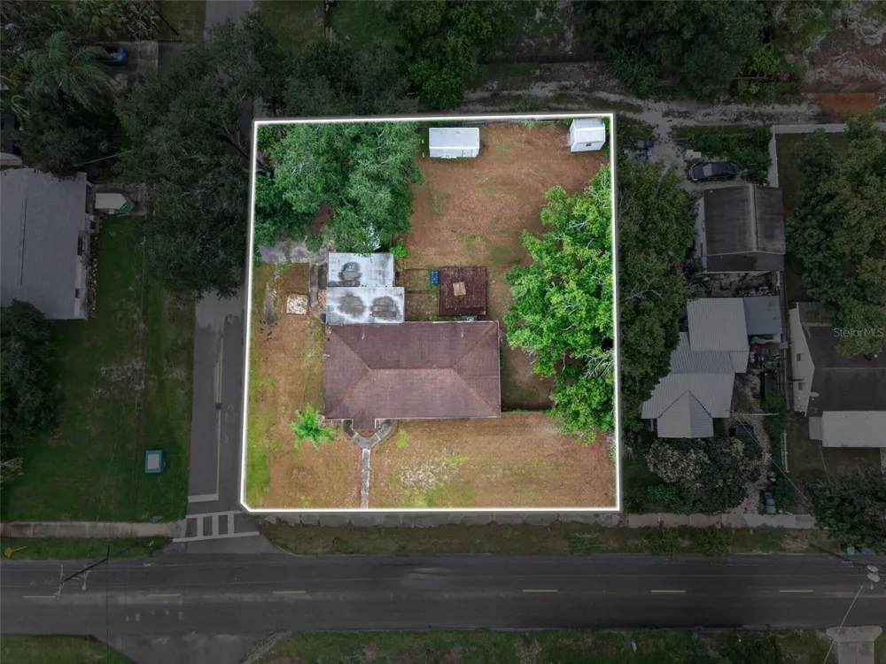 1302 E SLIGH AVENUE Tampa, FL 33604