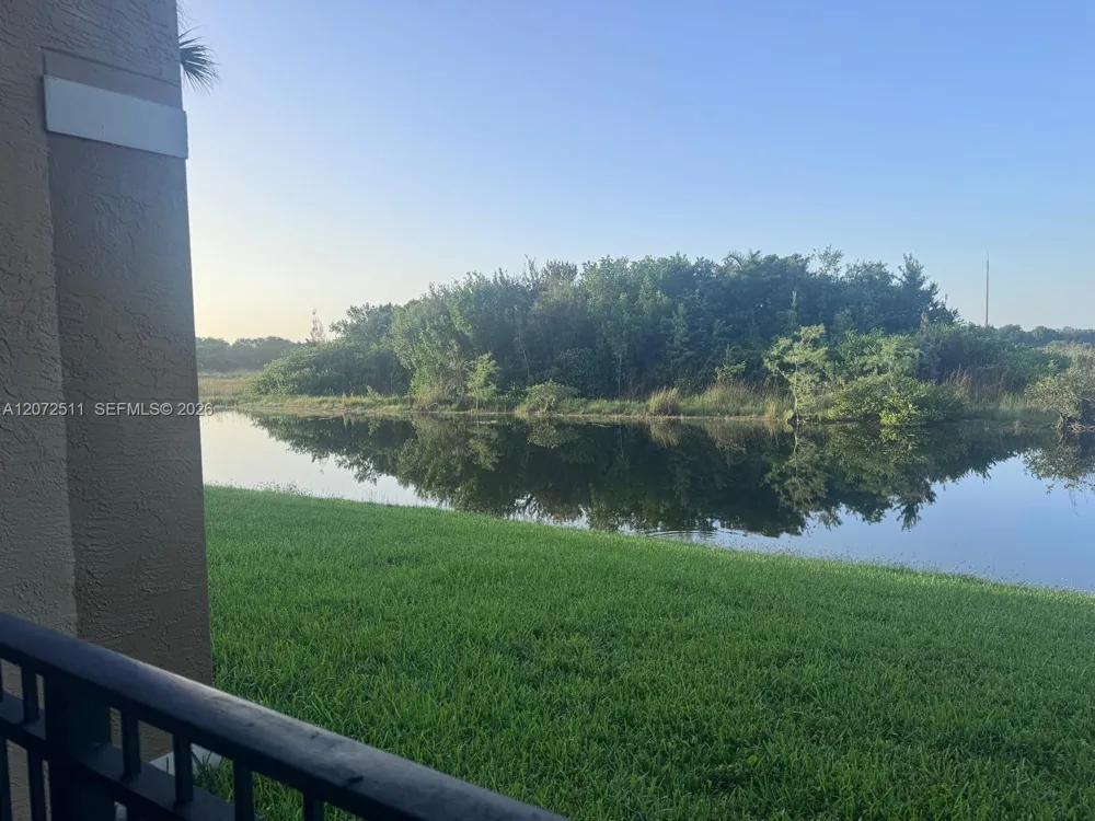 11600 SW 2nd St #18108 Pembroke Pines, FL 33025