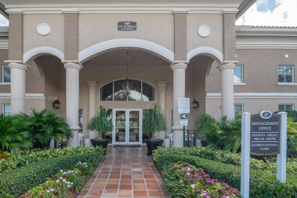 11600 SW 2nd St #18108 Pembroke Pines, FL 33025