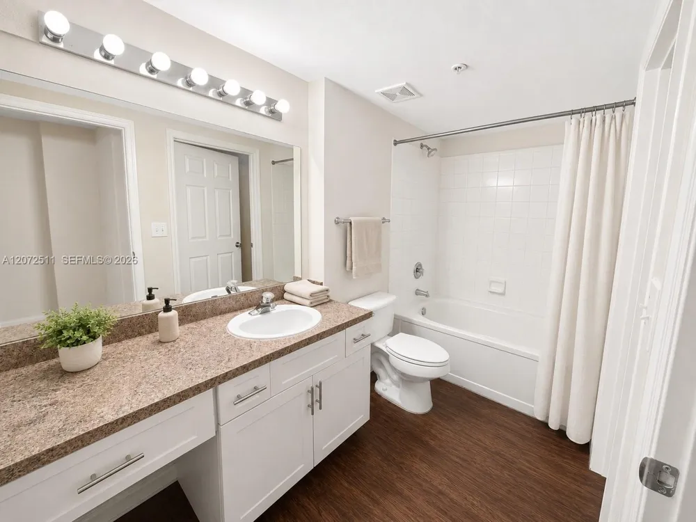 11600 SW 2nd St #18108 Pembroke Pines, FL 33025
