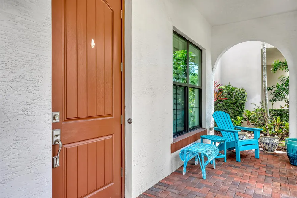 5065 Grandiflora Road Palm Beach Gardens, FL 33418