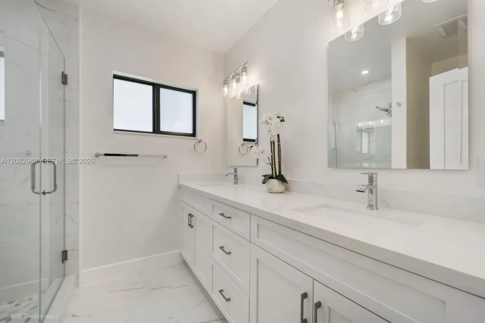 5970 SW 16th St West Miami, FL 33155