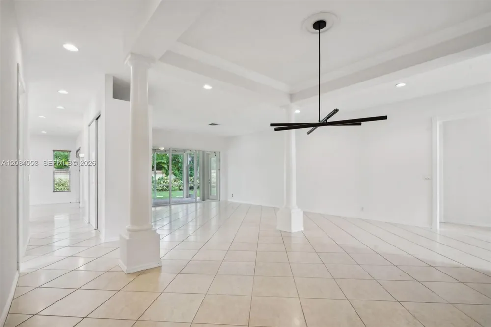 4460 Mariners Cove Dr Wellington, FL 33449