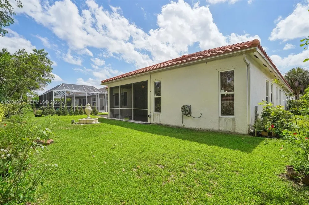 4460 Mariners Cove Dr Wellington, FL 33449