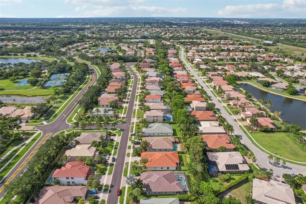 4460 Mariners Cove Dr Wellington, FL 33449