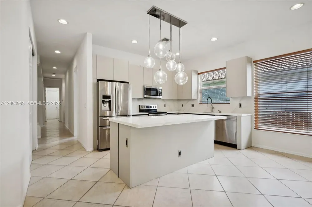4460 Mariners Cove Dr Wellington, FL 33449