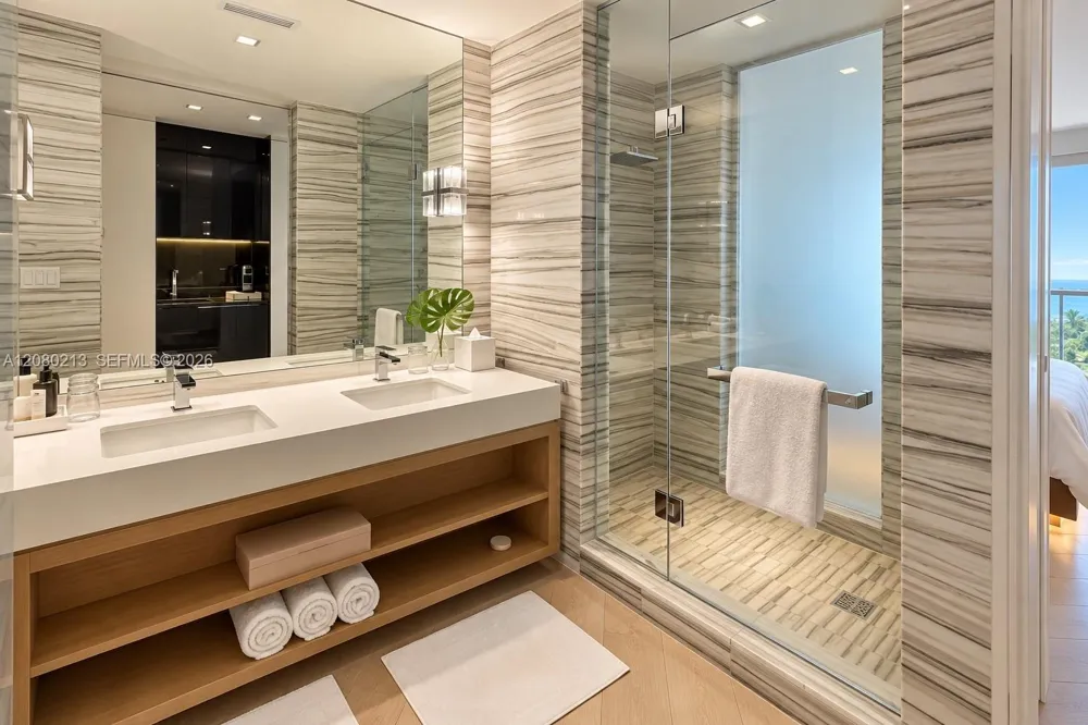 2201 Collins Ave #807 Miami Beach, FL 33139