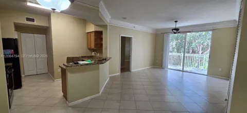 2212 E Myrtlewood Cir E #2212