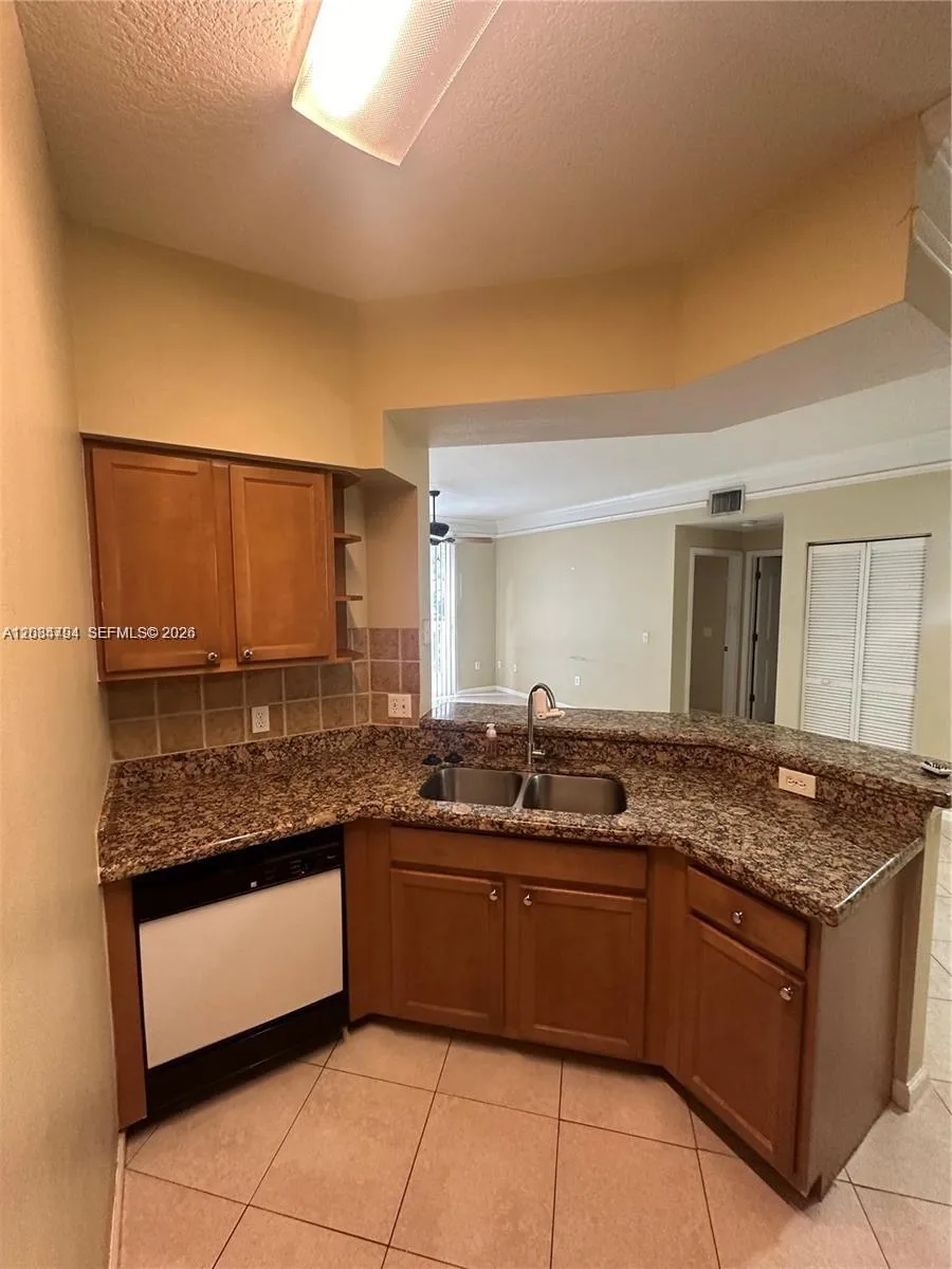 2212 E Myrtlewood Cir E #2212 Palm Beach Gardens, FL 33418
